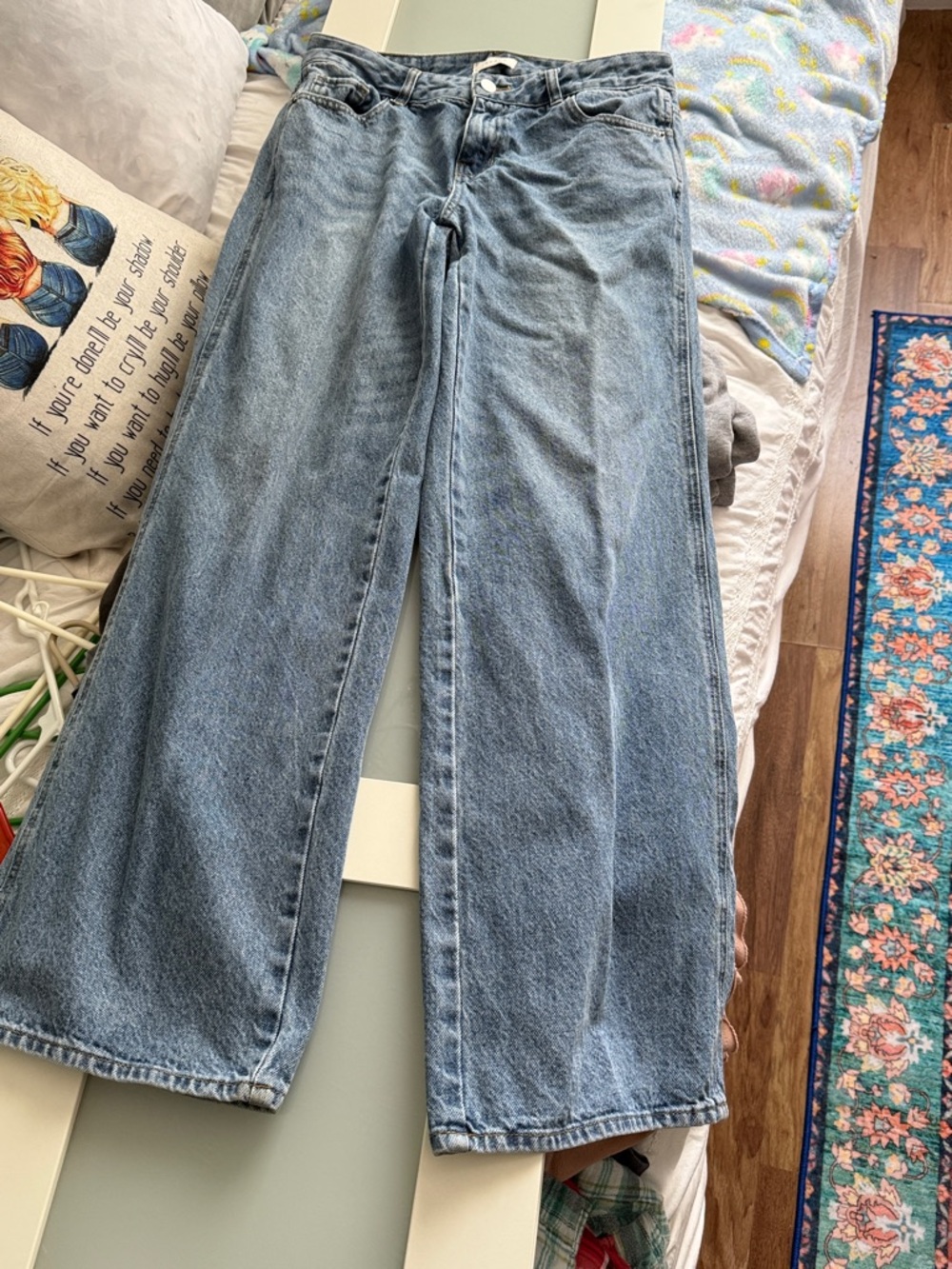 Wide-Leg Women's Jeans in Light Blue Denim